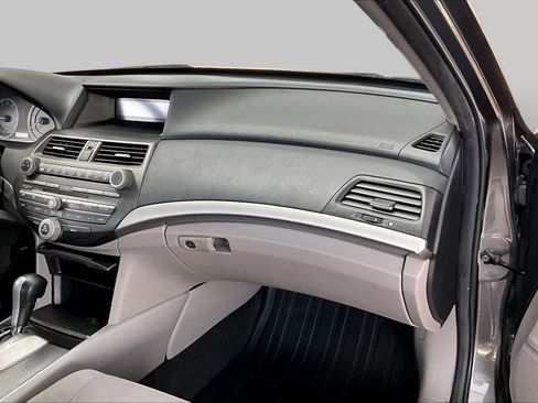 Used 2012 Honda Accord LX image 17