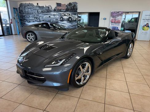 Used 2014 Chevrolet Corvette Stingray Convertible w/ 3LT Preferred Equipment Group RWD image 7