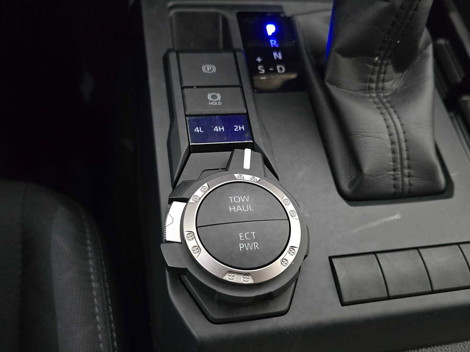 Certified 2026 Toyota Tacoma SR5 AWD/4WD image 16
