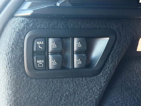 Used 2023 BMW ALPINA XB7 image 14