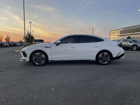 Used 2024 Hyundai Sonata SEL w/ Convenience Package image 4