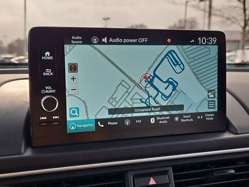 Used 2025 Honda Pilot Touring image 27