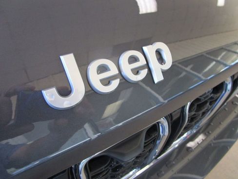 New 2025 Jeep Grand Cherokee L Limited w/ Luxury Tech Group II image 26