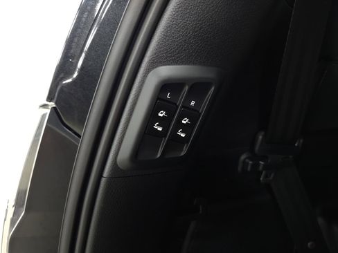 Certified 2023 Lexus GX 460 Premium AWD/4WD image 9