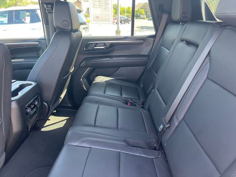 Used 2025 Chevrolet Tahoe LT AWD/4WD image 17