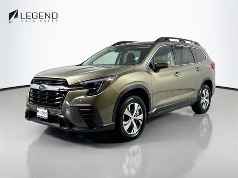 Used 2025 Subaru Ascent Premium AWD/4WD image 1