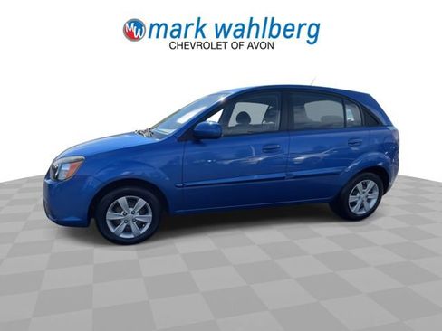 Used 2010 Kia Rio5 FWD image 4