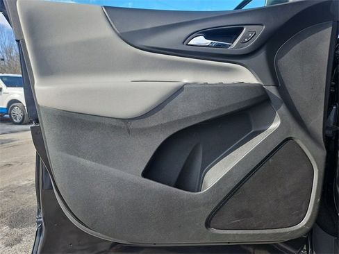 Used 2022 Chevrolet Equinox LS w/ LS Convenience Package image 22