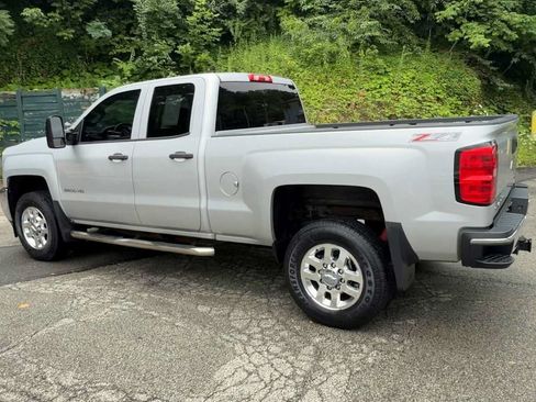 Used 2015 Chevrolet Silverado 2500 LT w/ LT Convenience Package AWD/4WD image 6