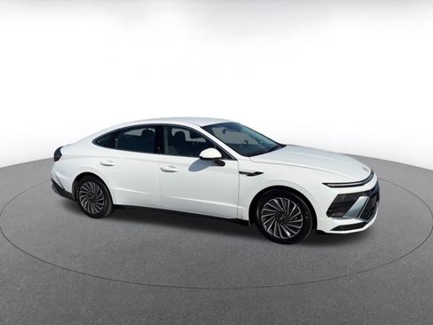 Used 2025 Hyundai Sonata SEL image 2