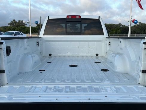 Used 2024 RAM 3500 Tradesman w/ Chrome Appearance Group AWD/4WD image 28