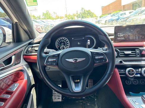 Used 2022 Genesis G70 3.3T Launch Edition RWD image 6