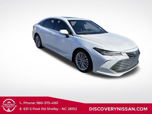 Used 2020 Toyota Avalon Limited w/ Advanced Safety Package image 9