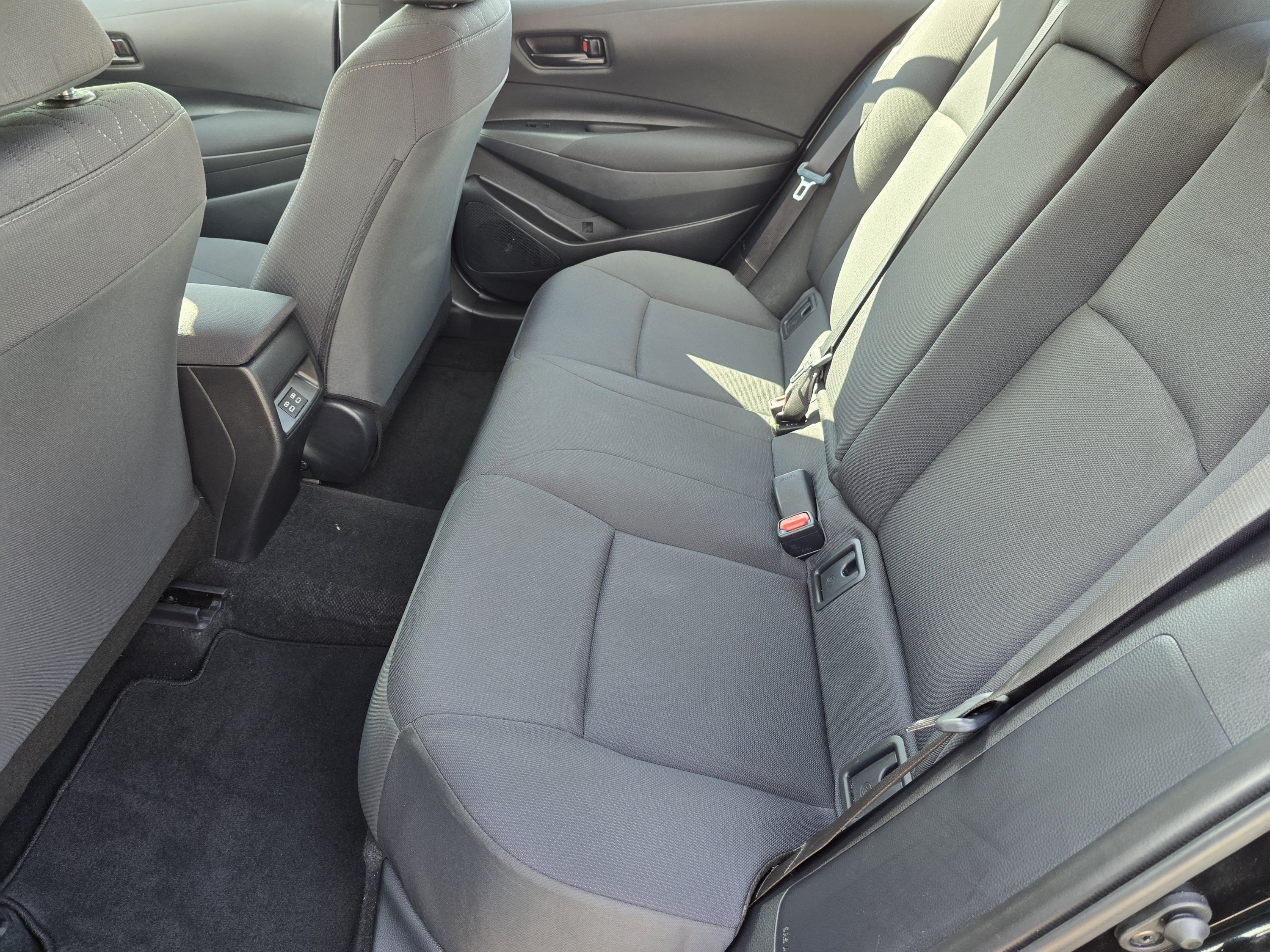 Used 2026 Toyota Corolla LE FWD image 6
