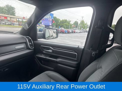 Used 2025 RAM 1500 Big Horn AWD/4WD image 16