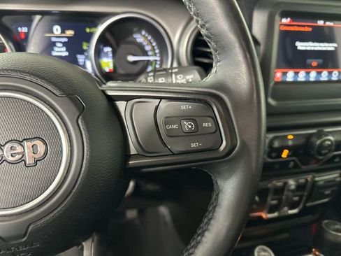 Used 2023 Jeep Wrangler Unlimited w/ Cold Weather Group image 16