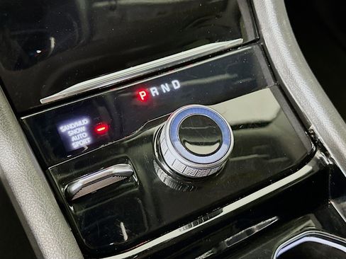 Used 2022 Jeep Grand Cherokee L Limited image 25