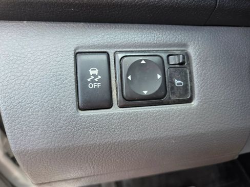 Used 2018 Nissan NV200 SV w/ Navigation Package FWD image 11