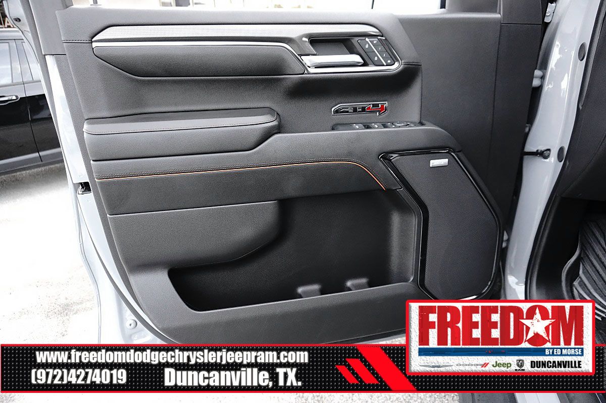Used 2024 GMC Sierra 1500 AT4 w/ Technology Package AWD/4WD image 40