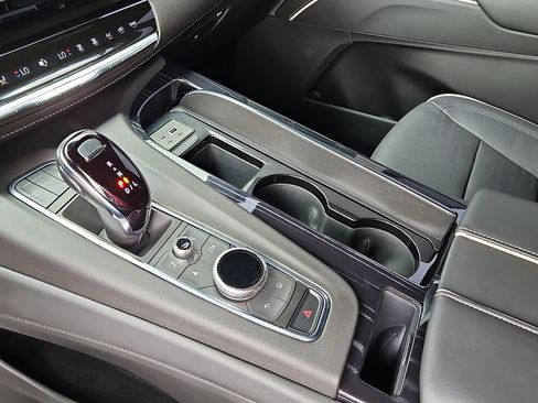 Certified 2024 Cadillac Escalade Sport w/ LPO, ONYX Package image 23