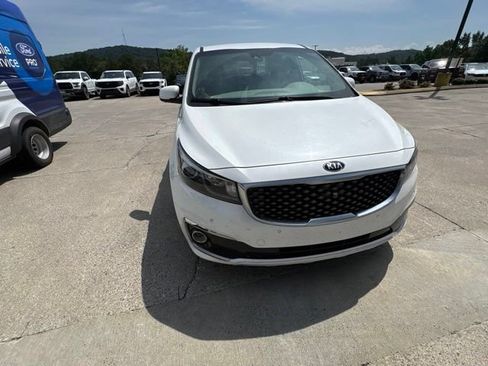 Used 2018 Kia Sedona SX Limited FWD image 3