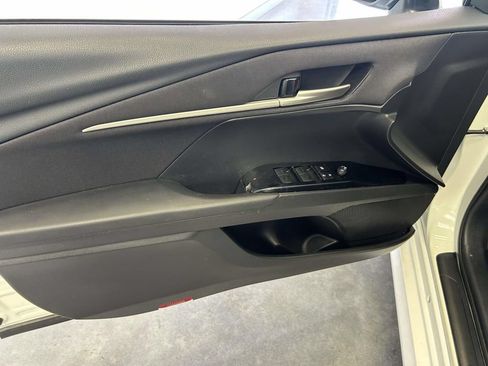 Used 2025 Toyota Camry LE w/ Convenience Package FWD image 16