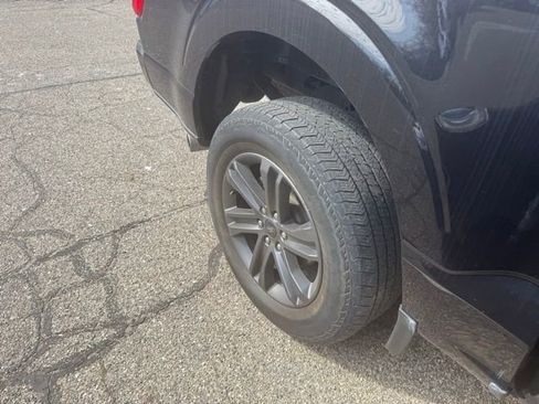 Used 2023 Ford F150 Lariat w/ Equipment Group 502A High image 4