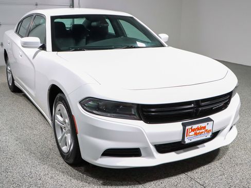 Used 2022 Dodge Charger SXT image 5