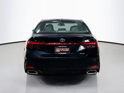 Used 2019 Toyota Avalon XLE FWD image 7