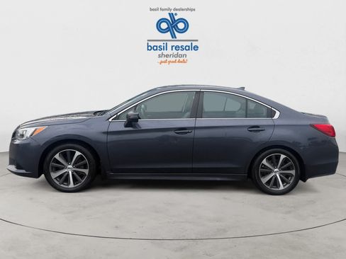 Used 2017 Subaru Legacy 2.5i Limited AWD/4WD image 3