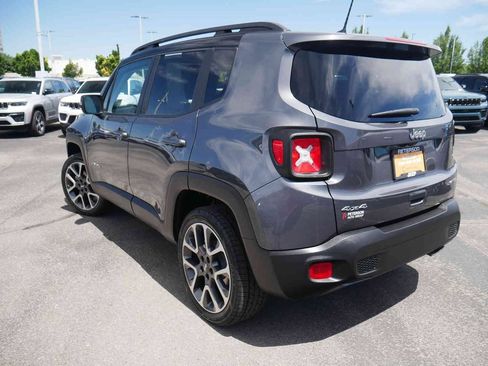 Certified 2022 Jeep Renegade Limited w/ Sun, Sound & Wheels Group AWD/4WD image 18