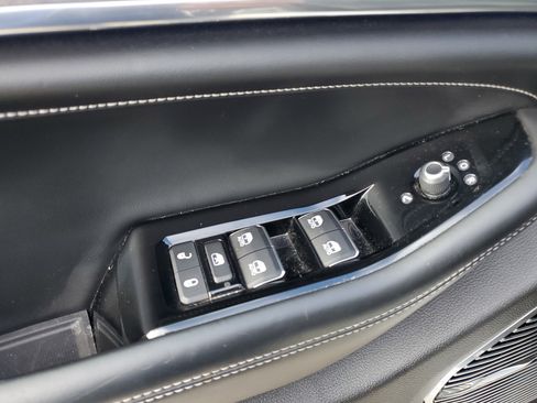 Used 2022 Jeep Grand Cherokee Overland image 30