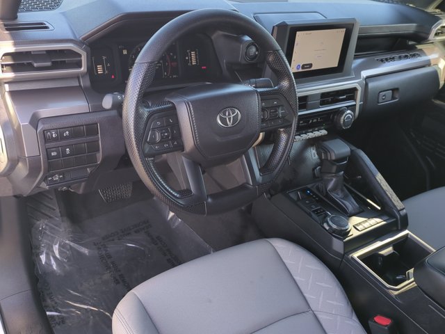 Used 2026 Toyota Tacoma SR5 AWD/4WD image 17