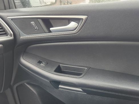 Used 2024 Ford Edge SEL image 17