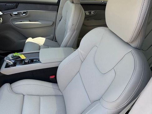 New 2026 Volvo XC90 B6 Ultra w/ Lounge Package AWD/4WD image 17