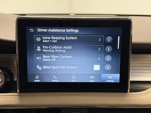 Used 2020 Lincoln Corsair FWD w/ Convenience Package image 8