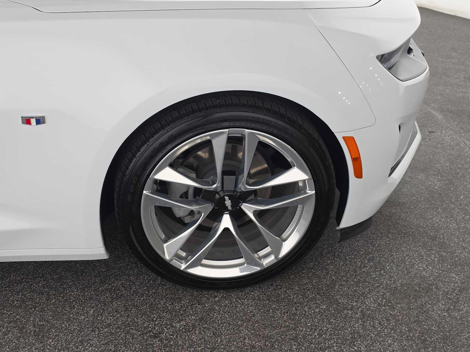 Used 2024 Chevrolet Camaro LT w/ RS Package RWD image 9