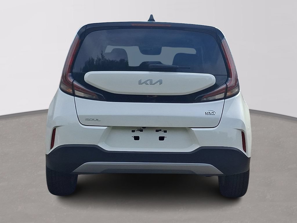 Certified 2025 Kia Soul LX w/ LX Technology Package FWD image 5