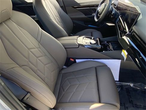 New 2026 BMW 530i w/ Premium Package image 11