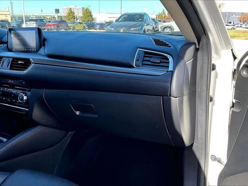 Used 2017 MAZDA MAZDA6 Touring w/ Touring Premium Package image 17