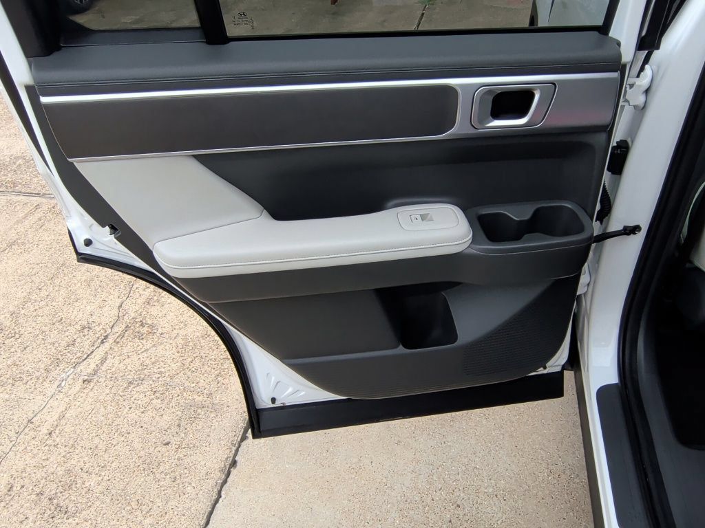 Used 2026 Hyundai Santa Fe SEL FWD image 28