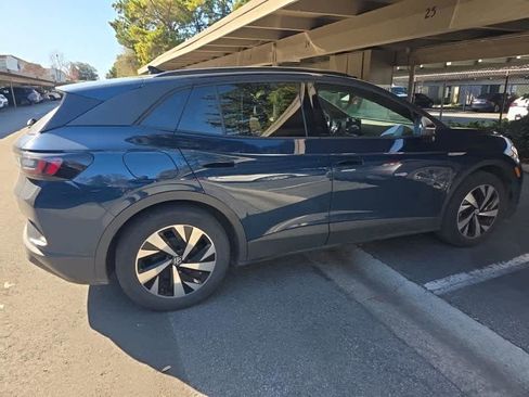 Used 2023 Volkswagen ID.4 Pro image 8