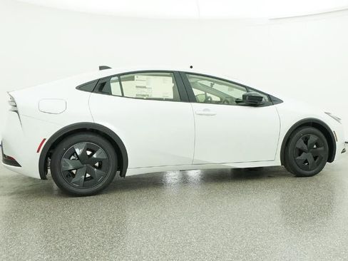New 2026 Toyota Prius Plug-In Hybrid FWD image 59