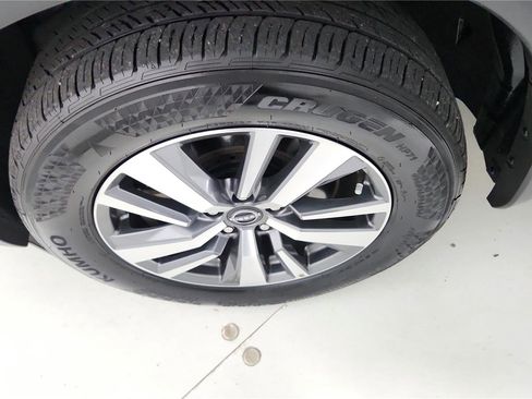 Used 2024 Nissan Pathfinder SL image 31