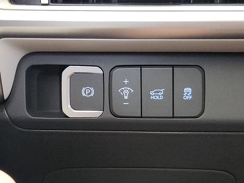 Used 2025 Hyundai Santa Fe SEL FWD image 22