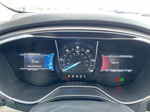 Used 2018 Ford Fusion SE image 12