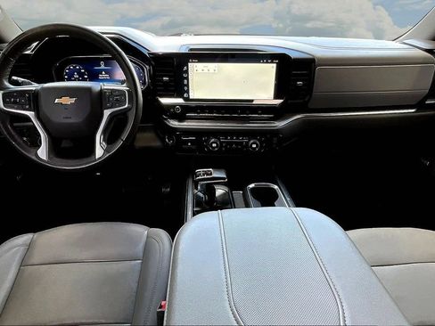 Used 2023 Chevrolet Silverado 1500 LTZ AWD/4WD image 10