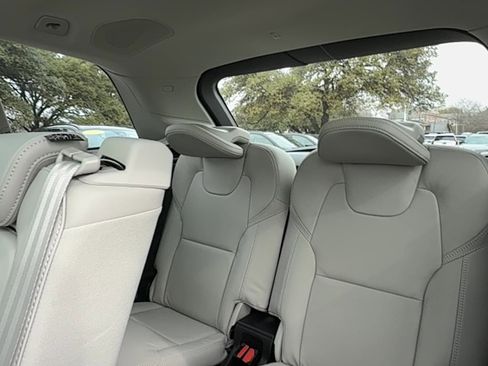 New 2026 Volvo XC90 T8 Ultra w/ Protection Package Premier image 17