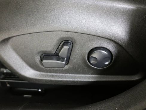 Used 2023 Jeep Renegade Latitude w/ Premium Group image 22