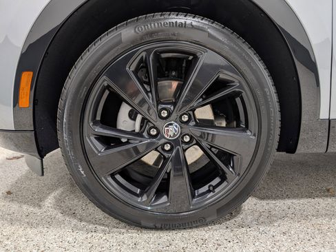 Used 2023 Buick Envision Preferred w/ Sport Touring Package image 9